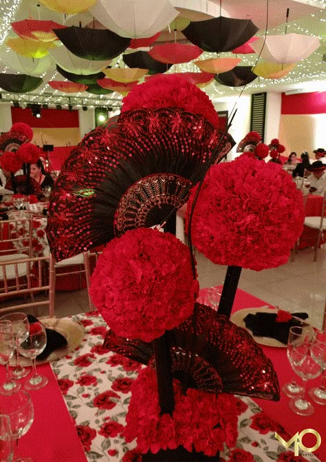 Flamenco Party Decoration, Flamenco Themed Party Spanish Style, Spanish Decorating Ideas Party, Flamenco Party Decoration Spanish, Spanish Theme Party Decorations, Spanish Decorations Party, Spanish Night Party, Spanish Party Decor, Spanish Party Theme