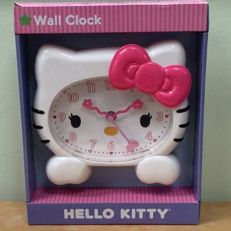 Brand New In Box, Never Opened, Sanrio Hello Kitty Wall Clock. Clock Requires 1 Aa Battery To Run Which Is Not Included. Measurements, 8 In Across, 7.5 In High. Hello Kitty Clock, Hello Kitty Bedroom Decor, Panty And Stocking Anime, Hello Kitty Bedroom, Hello Sanrio, Rhinestone Designs Pattern, Sanrio Pink, Sanrio Stuff, Hello Kitty Shoes