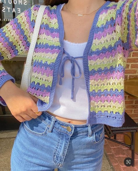 crochet craft outfit knit pastel y2k vintage fashion fit style jeans white tank top knitting cardigan sweater summer Crochet Sweater Vests, Cardigan Tank Top Outfit, Jeans Crochet Ideas, Pastel Crochet Ideas, Pastel Y2k Outfit, Aesthetic Cardigan Crochet, Cute Crochet Cardigan For Spring, Pastel Outfits Summer, Crochet White Cardigan