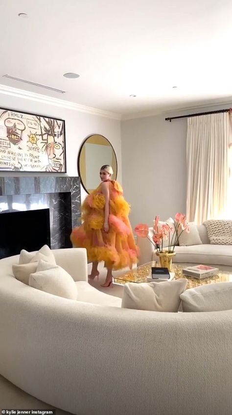 Layers: The throwback mustard-hued frock had a dusting of pink with heavy feathers to matc... Celebrity Houses Interior, Kylie Jenner House, Kardashian Home, Jenner House, Casa Vintage, Luxury Homes Dream Houses, Dream House Interior, Celebrity Houses, A Living Room