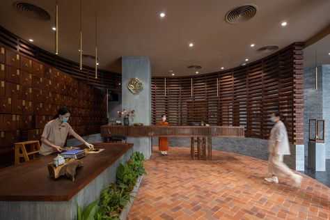 Phong Kham Yhct Traditional Clinic by ODDO architects | Hospitals Chinese Tea Room, Clinic Interior Design, Clinic Design, Modern Chinese, Church Architecture, Retail Design Blog, East Asian, Modern Urban, Traditional Architecture