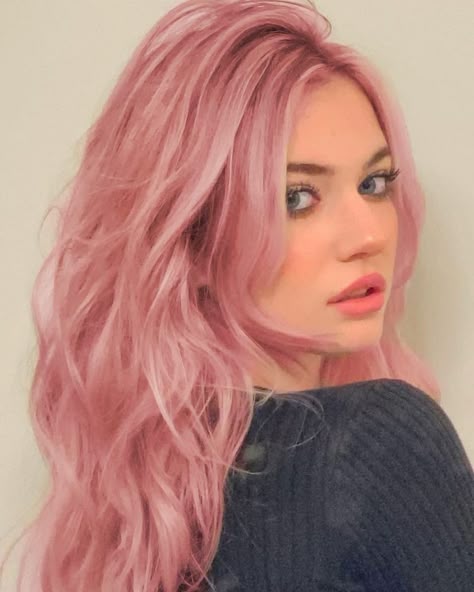 Creative Hair Color Brunettes, Solid Pink Hair, Sakura Hair Color, Pastel Pink Hair Aesthetic, Pink Hair Girl Aesthetic, Light Pink Hair Pastel, Women With Pink Hair, Lavender And Blonde Hair, Pale Pink Hair