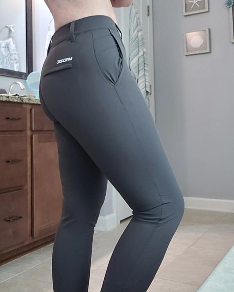 Macade ladies golf pants are super comfortable! 2023 Christmas, Golf Pants, Scandi Style, Golf Tips, Ladies Golf, Christmas Ideas, Leather Pants, Golf, Pants