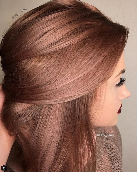 Rose Gold is the perfect rainbow hair hue for Spring. Underneath Hair, Gold Hair Colors, Hair Color Rose Gold, Dye Ideas, Winter Hair Color, Rose Gold Hair, Hair Color And Cut, Short Hairstyle, Hair Inspiration Color