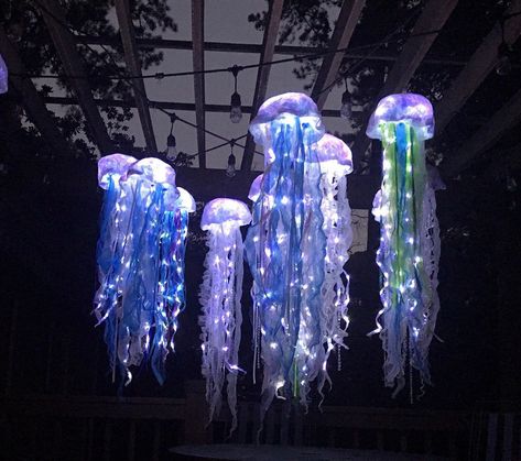 Iridescent Jellyfish, Jellyfish Mobile, Jellyfish Lights, Hanging Jellyfish, Outdoor Tiki Bar, Jellyfish Lantern, Jellyfish Illustration, Jellyfish Photography, Jellyfish Decorations