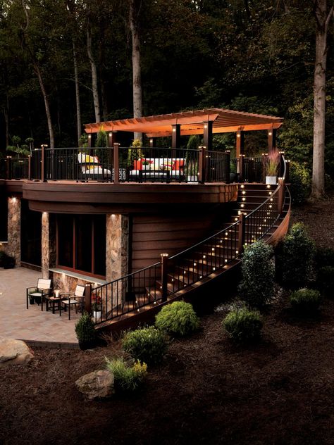 Deck With Lighted Wood Staircase and Pergola Balkon Decor, Real Estat, Rooftop Patio, Timber Deck, Rooftop Deck, Have Inspiration, Backyard Retreat, The Deck, Canopies