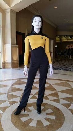 Lady Data Star Trek Cosplay Star Trek Costumes, Star Trek Costume, Star Trek Women, Star Trek Uniforms, Star Trek Images, Star Trek Tng, Star Trek Characters, Star Trek Cosplay, Star Trek Art