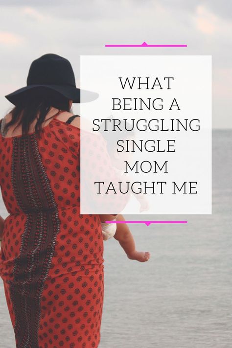 Single Mom Funny, Single Mom Struggle, Single Mom Tips, Divorce For Women, Parenting Style, Being Successful, Parenting Classes, Play Button, Mom Funny