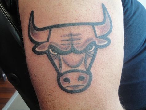 Chicago Bulls Chicago Bulls Tattoo Design, Chicago Tattoo Ideas, Bulls Tattoo, Chicago Bulls Tattoo, Jordan Tattoo, Basketball Tattoos, Chicago Tattoo, Brian Dawkins, Chicago Bulls Logo