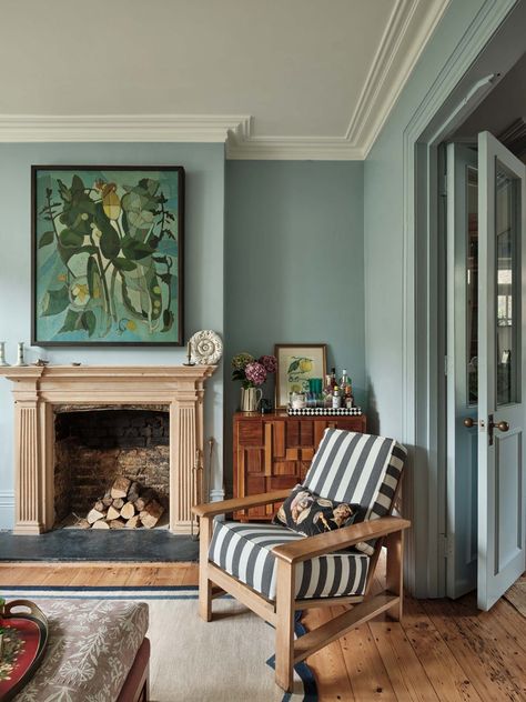 An adaptable Herne Hill house with a country cottage feel | House & Garden The Grit And Polish, Grit And Polish, Building A Patio, Uk House, Country Aesthetic, House Gardens, Green Cabinets, Room Color, Hill House