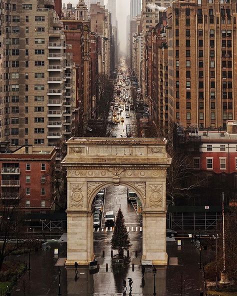 5th Avenue New York, Washington Square Park, Washington Square, Ny City, I Love You Quotes, 5th Avenue, Greenwich Village, December 19, Urban Spaces