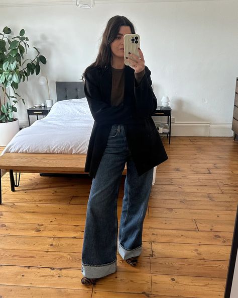 Everything I Wore This Week - by Anna Newton Anna Edit, Smart Casual Work Outfit, Blogger Inspiration, Europe Outfits, Outfit Formulas, Wardrobe Edit, Blazer With Jeans, Casual Work Outfits, Minimalist Outfit