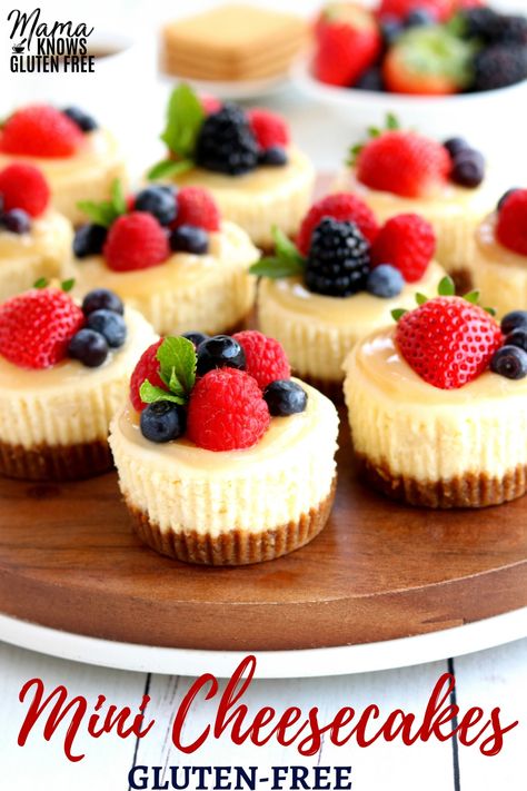 Easy to make Gluten-Free Mini Cheesecakes. These are a rich cheesecake nestled on a graham cracker crust. The perfect gluten-free dessert for parties, special events and weddings! #cheesecake #glutenfreerecipes Biscotti Cheesecake, Mini Cheesecakes Easy, Rich Cheesecake, Best Gluten Free Desserts, Biscuits Graham, The Cheesecake Factory, Easy Gluten Free Desserts, Gluten Free Cheesecake, Dessert Bites