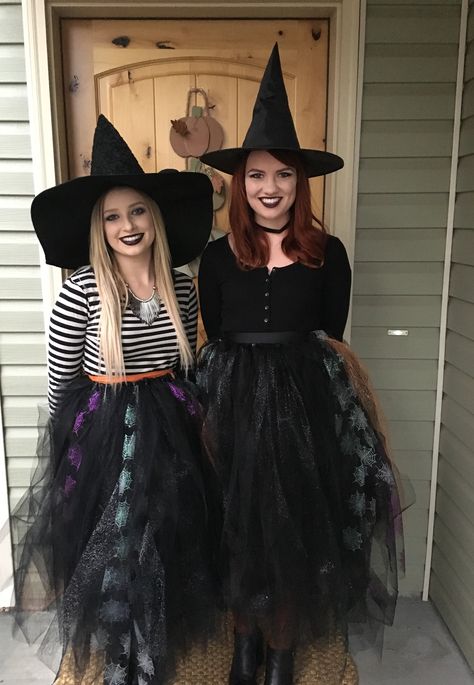 Diy Witch Skirt, Diy Witch Costume Women Plus Size, Costume Sorciere, Homemade Witch Costumes For Women, Adult Witch Costumes Diy, Diy Witch Costume Women, Witch Costumes Diy, Witch Outfit Halloween, Witch Costumes For Women