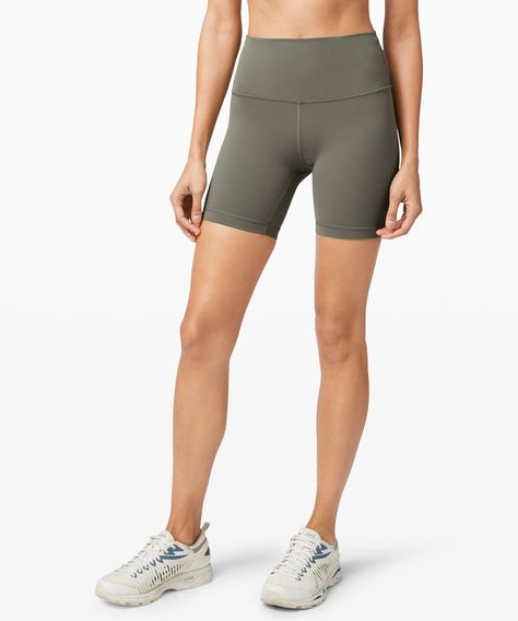 Comfy Workout Clothes, Best Running Shorts, Lululemon Running Shorts, Lululemon Speed Up Shorts, Wunder Train, Lululemon Running, Shorts Lululemon, Low Rise Shorts, Hot Shorts