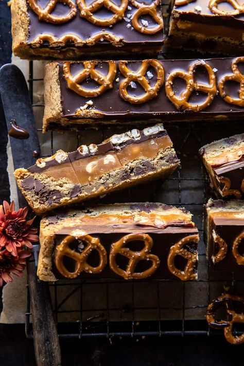 Pretzel Chocolate, Superbowl Desserts, Homemade Candy Bars, Half Baked Harvest Recipes, Salted Pretzel, Cookies Bars, Snickers Bar, Chocolate Chip Cookie Bars, Harvest Recipes