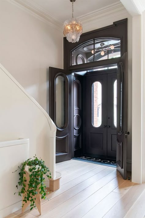 Elizabeth Roberts, Townhouse Interior, Interior Minimalista, Transom Windows, Modern Victorian, Black Door, House Goals, House Entrance, House Inspo