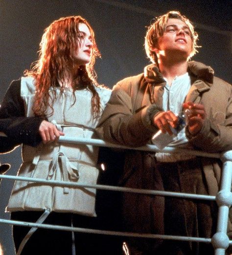 💐 on Twitter: "leonardo dicaprio and kate winslet behind the scenes of titanic, 1997.… " Titanic Behind The Scenes, Leonardo Dicaprio And Kate Winslet, Kate And Leo, Titanic Kate Winslet, Rose Titanic, Leo And Kate, Louise Brealey, Jack And Rose, Movies Wallpaper