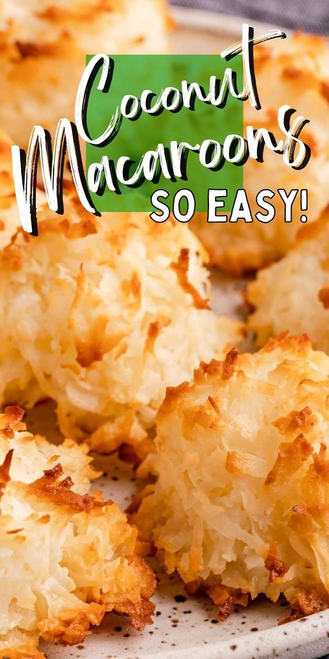 This simple and tasty Coconut Macaroon Recipe makes a nutty, cookie-like treat perfect for any occasion! Perfect Coconut Macaroons, Coconut Maccarone Recipes Easy, Best Coconut Macaroons Recipe, Coconut Macroons, Best Coconut Macaroons, Macaroons Easy, Filled Desserts, Macaroons Coconut, Macaroon Cookies Recipe