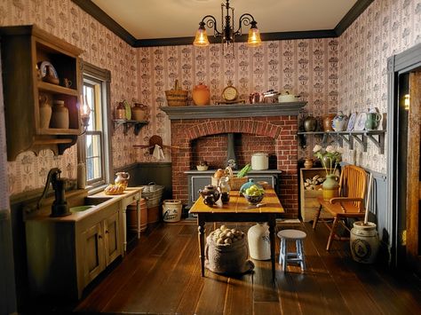 Galleryf Victorian Dollhouse Interior, Victorian Dollhouse Miniatures, French Dollhouse, Doll Miniatures, Dollhouse Miniatures Kitchen, Victorian Kitchen, House Lighting, Doll House Plans, Dollhouse Projects