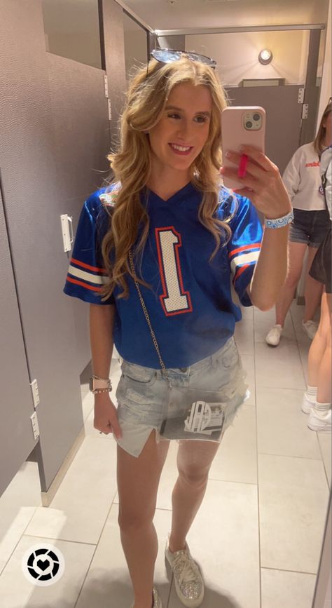 Outfit Jersey, Sparkle Sneakers, Florida Gators Football, Gators Football, Jersey Outfit, Florida Gators, Gaming Clothes, Football Jersey, Fall Outfit