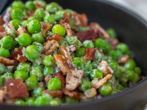 Bacon Pea Pecan Salad Horizontal 7 Pea Salads, Pecan Salad Recipe, Unique Salad Recipes, Bacon Pea Salad, Peas And Bacon, Green Pea Salad, Church Recipes, Creamy Peas, Fresh Peas