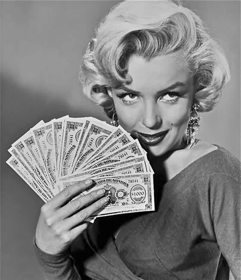 . Marilyn Monroe Art, Gentlemen Prefer Blondes, Joe Dimaggio, Marilyn Monroe Photos, Norma Jean, Norma Jeane, Blonde Bombshell, Marilyn Monroe, Old Hollywood