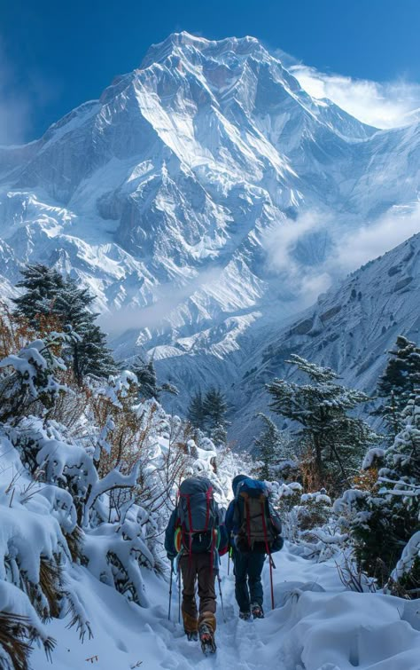 Hiking Mount Everest, Everest Base Camp Aesthetic, Trekking In Nepal, Mountaineering Aesthetic, Hiking Everest, Nepal Pictures, Nepal Aesthetic, Mountains Pictures, Everest Mountain