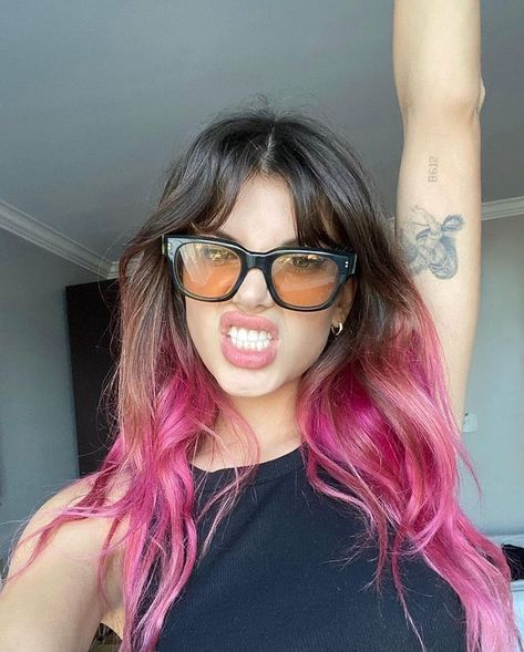 Brown And Pink Hair, Pink Hair Highlights, Underlights Hair, January Nails, Fairy Hair, Nails 2021, Hair Color Pink, Brown Hair With Highlights, Summer Hair Color