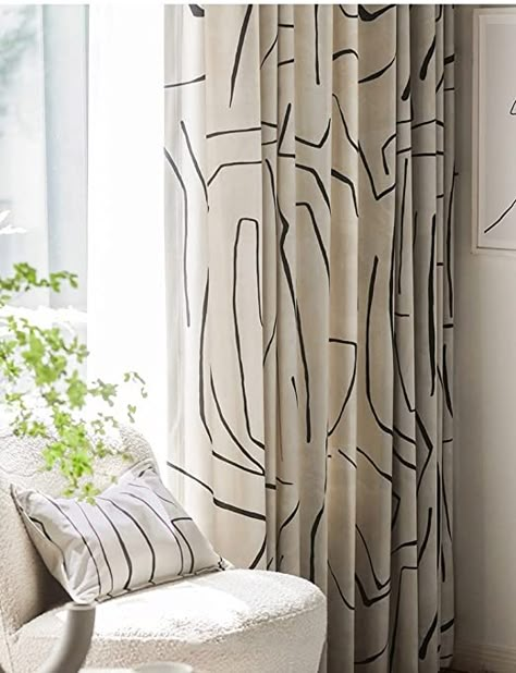 Curtains For Black And White Bedroom, African Curtains Living Rooms, Black And Cream Curtains Living Room, Modern Dining Room Curtain Ideas, Black And White Living Room Curtains, Cream And Black Curtains, Black And White Pattern Curtains, Geometric Living Room Decor, Curtain Patterns Living Room