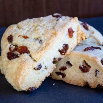 Scone Recipe: The Best Scones Ever - The Kitchen Magpie The Best Scones, Best Scones, Raisin Scones, Best Scone Recipe, Apple Scones, Cranberry Scones, Scones Recipe Easy, Blueberry Scones, Scone Recipe