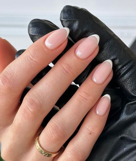 Russian Manicure, Bridesmaids Nails, Basic Nails, Classic Nails, Bride Nails, Nagel Inspo, Oval Nails, Neutral Nails, Manicure Y Pedicure