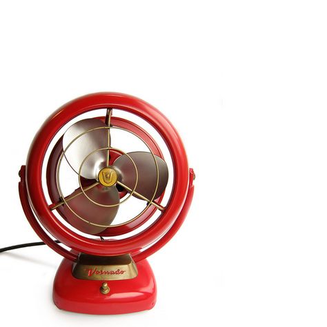 Whoever heard of a cherry red Vornado fan? Outrageous! (The Vornado company was born in Kansas.) Vornado Fan, Fan Ideas, Industrial Fan, Antique Fans, Old Fan, Retro Fan, Vintage Fans, Desk Fan, Classic Home