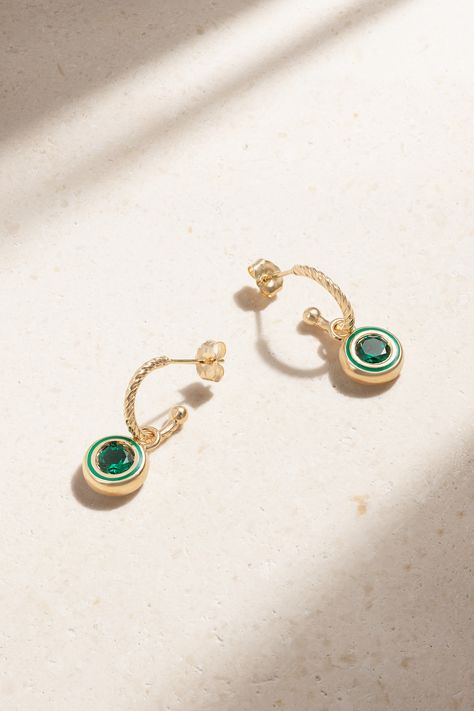 Alison Lou's colorful jewelry is designed to make you smile. These 'Madison' earrings are handmade from 14-karat gold and threaded with a sparkling laboratory-grown emerald, surrounded by tonal green enamel. Remove the charm to wear them as simple hoops. Simple Enamel Jewelry, 2024 Creative, Color Stones Jewelry, Classic Jewellery, Alison Lou, Colorful Jewelry, Enamel Earrings, Classic Jewelry, Green Enamel