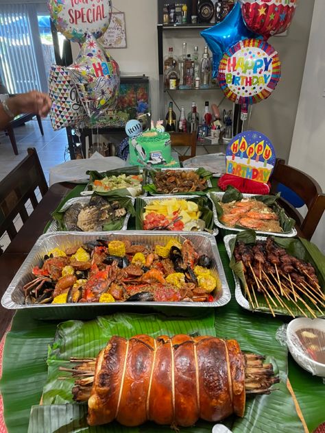 Filipino Handaan Food Recipes, Birthday Party Food Philippines, Filipino Dishes Aesthetic, Filipino Handaan Birthday, Filipino Birthday Party Food Ideas, Pinoy Handaan Birthday, Pinoy Birthday Party Food, New Year Food Ideas Filipino, Birthday Handaan