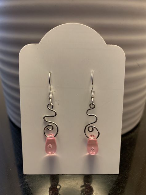 Cool Diy Earrings, Jewelry Making Inspiration, Wire Earrings With Beads, Homemade Earrings Ideas, Diy Earrings Beads, Wire Bead Earrings, Homemade Jewelry Earrings, Wired Earrings, Earrings Homemade