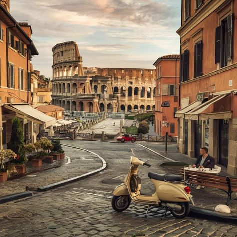 Rome Street Photography, Rome Streets Aesthetic, Summer In Italy Aesthetic Vintage, Italian City Aesthetic, Rome Scenery, Italiano Aesthetic, 1930s Italy, Vintage Italy Aesthetic, Old Italian Aesthetic