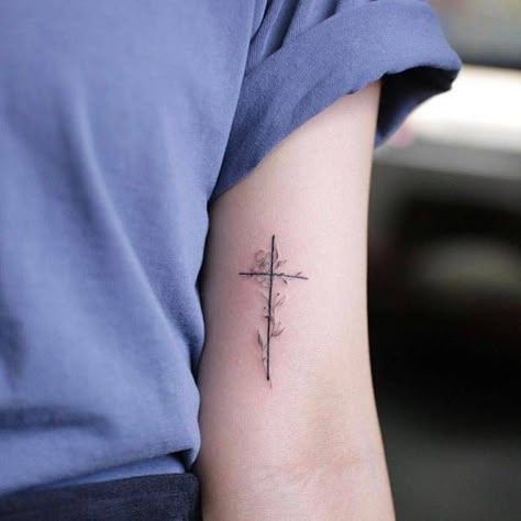 Floral cross tattoo on the bicep. Floral Cross Tattoo, Simple Cross Tattoo, Cross Tattoos For Women, Faith Tattoo, Bicep Tattoo, 4 Tattoo, Back Of Shoulder Tattoo, Simple Cross, Shoulder Tattoos For Women