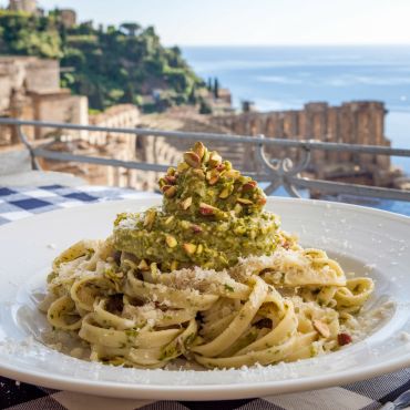 STAR PASTINA IN BROTH (STELLINE IN BRODO) - Cooking Italians Sicilian Pesto Recipe, Sicilian Recipes Authentic, Best Italian Pasta Recipes, Pesto Pasta Dishes, Pasta Fazool, Pesto Sauce For Pasta, Pasta Alla Carbonara, The Fantastic Four, Pistachio Pesto