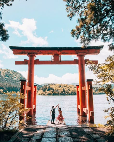 BEVERLY VILLE: KONICHIWA JAPAN Tokyo Picture, Japan Travel Photography, Tokyo Aesthetic, Osaka Castle, Japanese Lifestyle, Japan Photography, Hakone, Japan Aesthetic, Aesthetic Japan