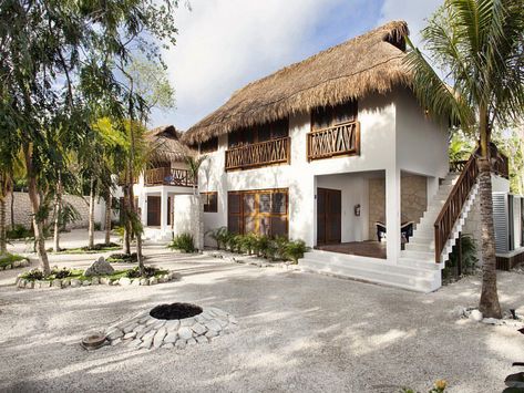 Prana Boutique Hotel #estudioamarquitectos #prana #tulum #hotel #architecture #archilovers #diseño #diseñomexicano Luxury Room Design, Tropical Beach Houses, Sustainability Projects, Hotel Architecture, Salalah, Luxury Rooms, Beach Apartment, Tulum, Boutique Hotel