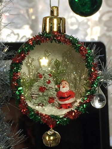 Diorama Ornaments, Christmas Notebook, Christmas Diorama, Christmas Globes, Easy Christmas Ornaments, Paper Christmas Decorations, Holiday Prep, Peppermint Christmas, Santa Clause