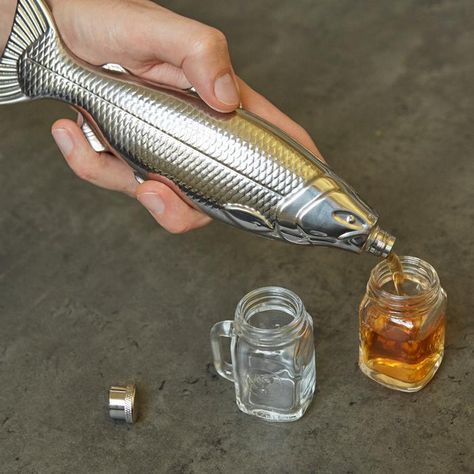 Perfect for storing spirits in a discreet and stylish way. Holds 5oz/150ml Fish Decor Ideas, Fish Decor, Design Object, Fish Shapes, Fish Design, Bits And Bobs, Things To Buy, Little Things, Flask