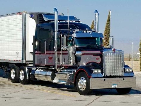 Kenworth W900 Custom Paint, Big Boyz, Kenworth W900, Heavy Construction Equipment, Custom Big Rigs, Truck Paint, Kenworth Trucks, Heavy Duty Trucks, Big Rig Trucks