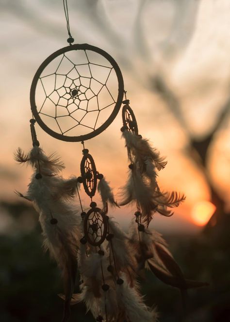 Dream Catcher Wallpaper Iphone, Dreamcatcher Wallpaper, Beautiful Dream Catchers, Dream Catcher Art, Dream Catcher Diy, Beautiful Dream, Background Pictures, Galaxy Wallpaper, Beautiful Wallpapers