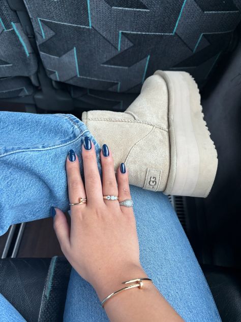 Blue nails, navy nails, fall nail inspo North Carolina Nails, Cute Navy Blue Nails, Blue Almond Shaped Nails, Nails Inspo Fall, Navy Blue Nail Polish, Almond Shaped Nails, Fall Nail Inspo, Navy Nails, Navy Blue Nails