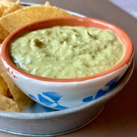 Ninfa's Green Sauce Sour Cream Replacement, Green Salsa Recipe, Green Sauce Recipe, Green Dip, Green Dips, Red Salsa, Green Salsa, Table Talk, Green Sauce