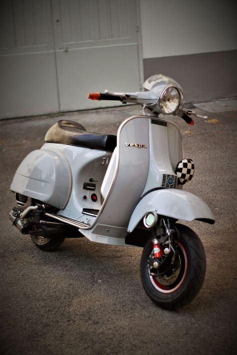 Vespa 200, Vespa Motor Scooters, Vespa Custom, Vespa Px 125, Piaggio Scooter, Vespa Vintage Italy, Vespa Bike, New Vespa, Custom Vespa