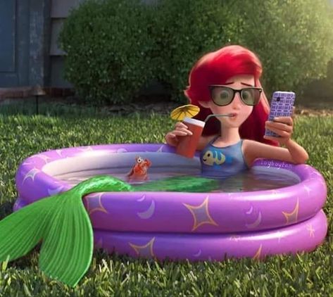 ariel_disney on Instagram: “The summer is here!! 🧜🏻‍♀️🌊🥤🕶️” Disney Designer Collection, Punk Disney, Ariel Disney, Disney Princess Modern, All Disney Princesses, Disney Princess Drawings, Disney Side, Disney Jokes, Disney Princess Wallpaper