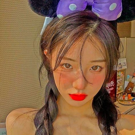 Ulzzang indie kid icon Uzzangle Girl, Indie Pfp, 7k Followers, Kids Icon, Indie Kids, Good Mood, Ulzzang Girl, Minnie Mouse, Choker Necklace